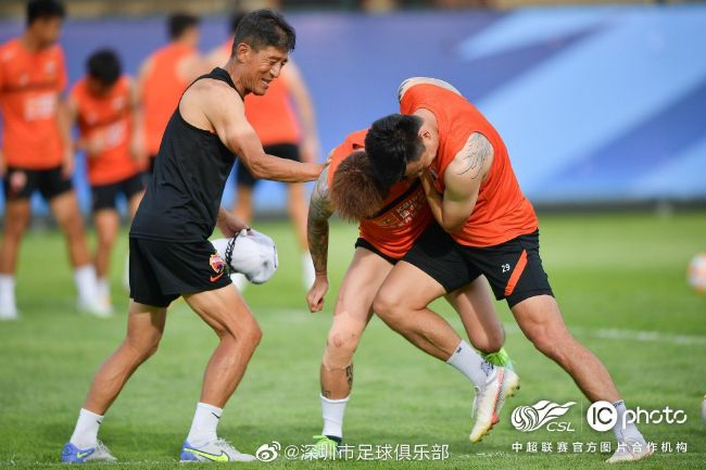 李成敏为艺术奉献的作品是什么