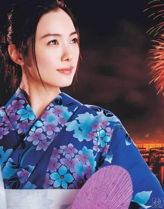 美女淫脚脚交m3